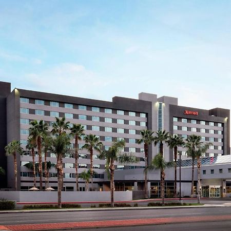 Bakersfield Marriott At The Convention Center Hotell Exteriör bild