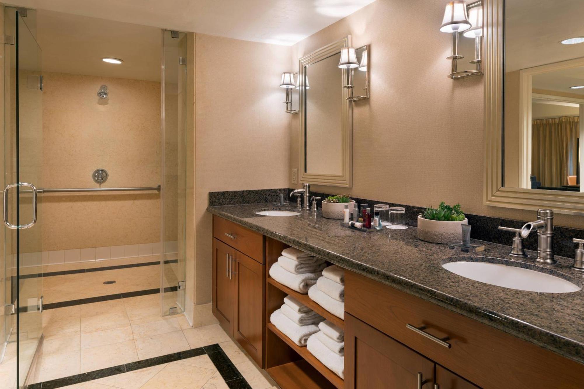 Bakersfield Marriott At The Convention Center Hotell Exteriör bild
